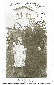 Celia, Melvyn and Gena Brocklebank